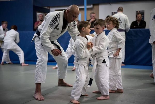 GRACIE ACADEMY – Gracie Bully Proof Program