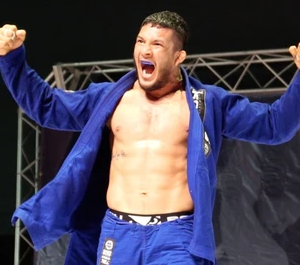 Lucas Barbosa – The Barbelt Guard