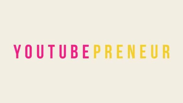 Hayley Johnson – YouTubepreneur